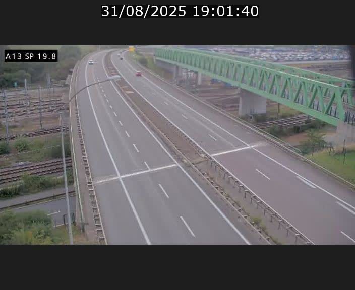 Traffic live webcam Luxembourg Croix de Bettembourg - A13 direction Esch-sur-Alzette - BK 19.8