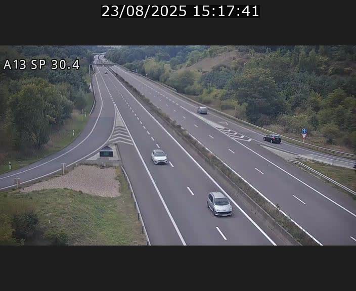 Traffic live webcam Luxembourg Altwies - A13 direction Luxembourg-ville - BK 30.4