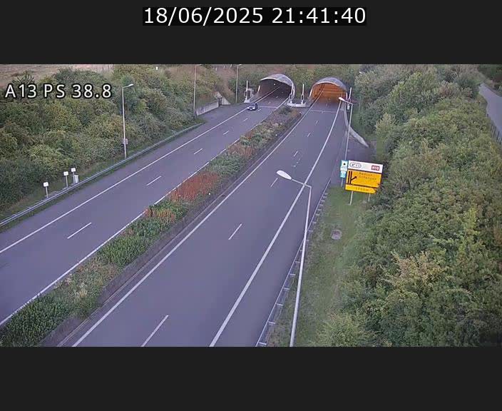 Webcam autoroute A13 à l'entrée ouest du tunnel Markusbierg à Schengen. Vue orientée vers Mondorf-les-Bains