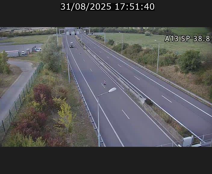 Webcam autoroute A13 à l'entrée ouest du tunnel Markusbierg à Schengen. Vue orientée vers le tunnel et l'Allemagne