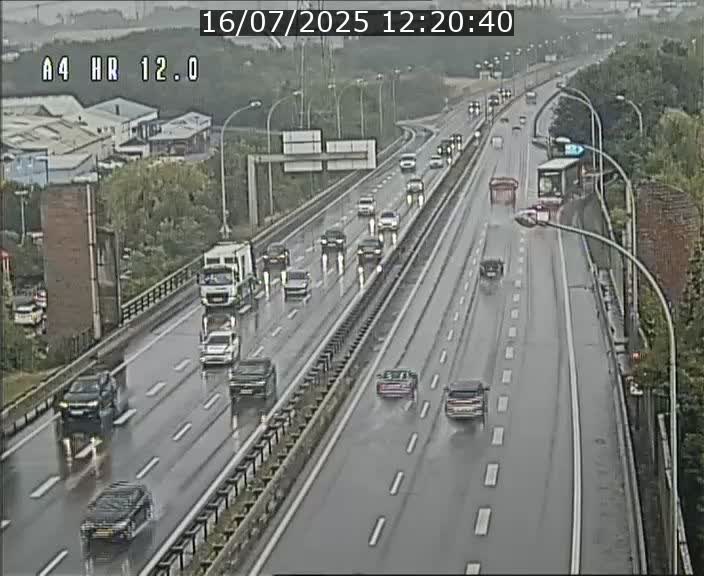 Traffic live webcam Luxembourg Jonction Foetz - A4 - BK 12.0 - direction Esch sur Alzette