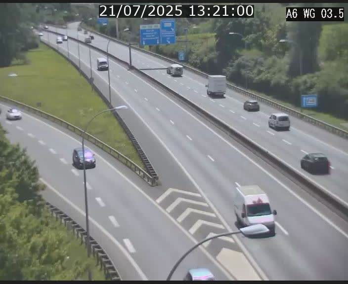 Traffic live webcam Luxembourg - Croix de Cessange - A6 - BK 3.5 - direction France/Allemagne