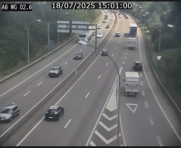 Traffic live webcam Luxembourg Croix de Cessange - A6 - BK 2.6 - direction France/Allemagne