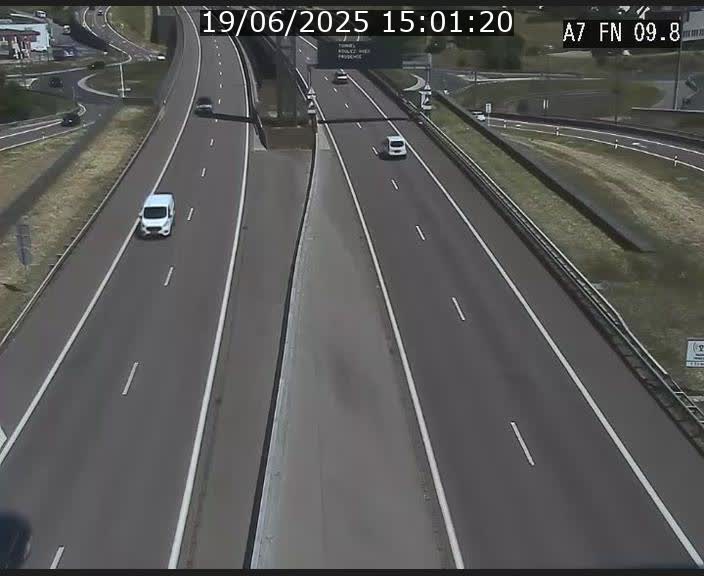 Caméra trafic Luxembourg - A7, Tunnel Gousselerbierg, sortie sud, direction rond-point Lorentzweiler (BK 9.9)