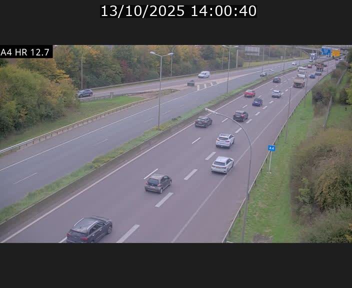 Traffic live webcam Luxembourg Esch sur Alzette - A4 - BK 12.7 - direction Esch-Belval