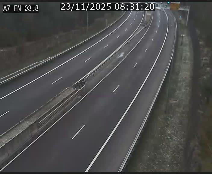 Caméra autoroute Luxembourg A7 - Passage à gibier Rëngelbour - direction Tunnel Stafelter