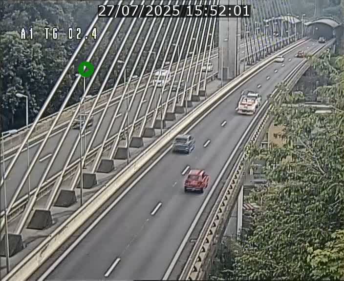 Traffic live webcam Luxembourg Sandweiler - A1 direction Luxembourg-ville - BK 2.4