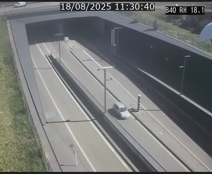 Webcam sur la route de contournement d'Esch-Belval avant le tunnel Central Gate au niveau de la porte de France et du radar fixe