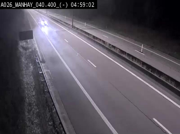 Webcam autoroute A26/E25 à hauteur de Manhay, après la jonction avec la N651 en direction de Liège - BK 40.4