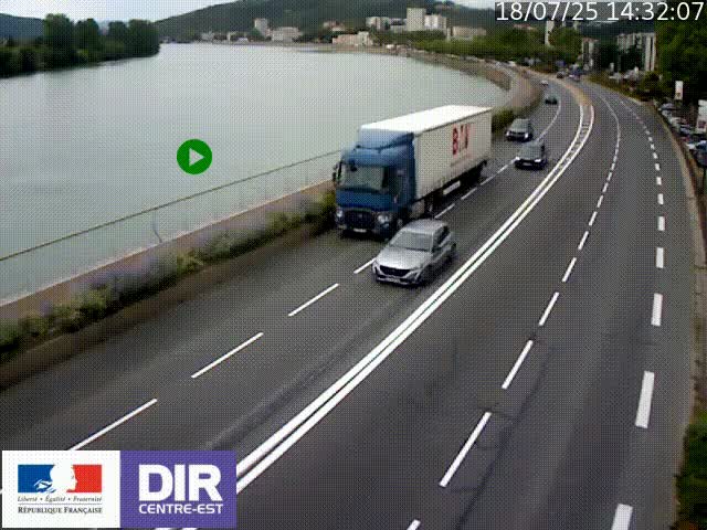 Webcam sur le quai Parjot à Vienne, aux Portes de Lyon, sur la Nationale 7, à la jonction avec le boulevard du Rhône-nord (D1407), caméra orientée vers Lyon