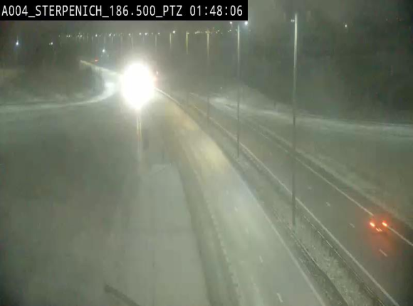 Webcam E411 à Sterpenich en Belgique près de la frontière du Luxembourg. Vue orientée vers Bruxelles