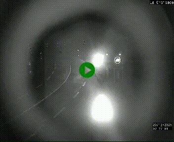 Webcam au carrefour de la croisade, à la jonction entre la N22 et la N320, avant le poste de douane franco-andorrane. Webcam à 1790 mètres d'altitude