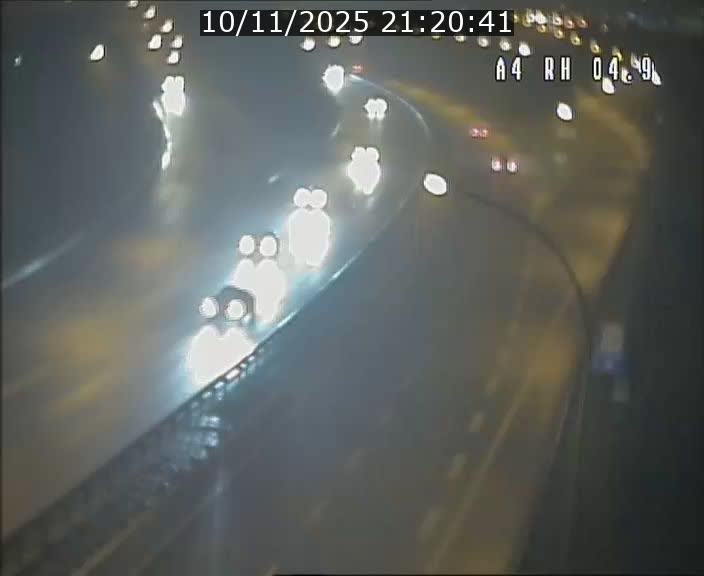 Traffic live webcam Luxembourg Leudelange - A4 - BK 4.9 - direction Luxembourg
