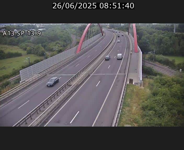Traffic live webcam Luxembourg Kayl - A13 direction Esch-sur-Alzette/Luxembourg-ville - BK 13.9