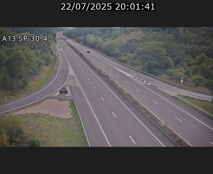 Traffic live webcam Luxembourg Altwies - A13 direction Luxembourg-ville - BK 30.4