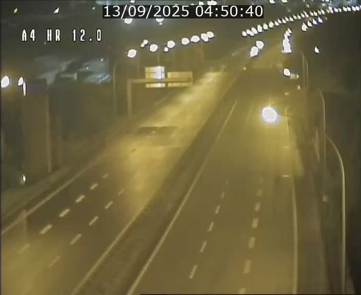 Traffic live webcam Luxembourg Jonction Foetz - A4 - BK 12.0 - direction Esch sur Alzette