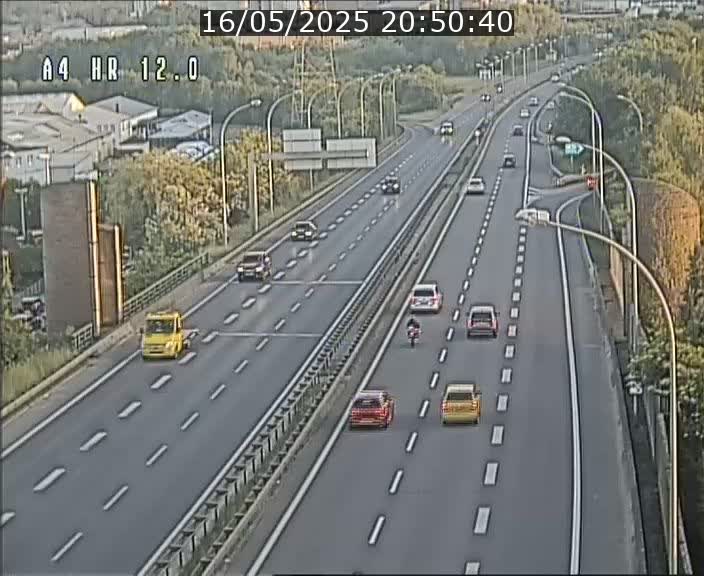 Traffic live webcam Luxembourg Jonction Foetz - A4 - BK 12.0 - direction Esch sur Alzette