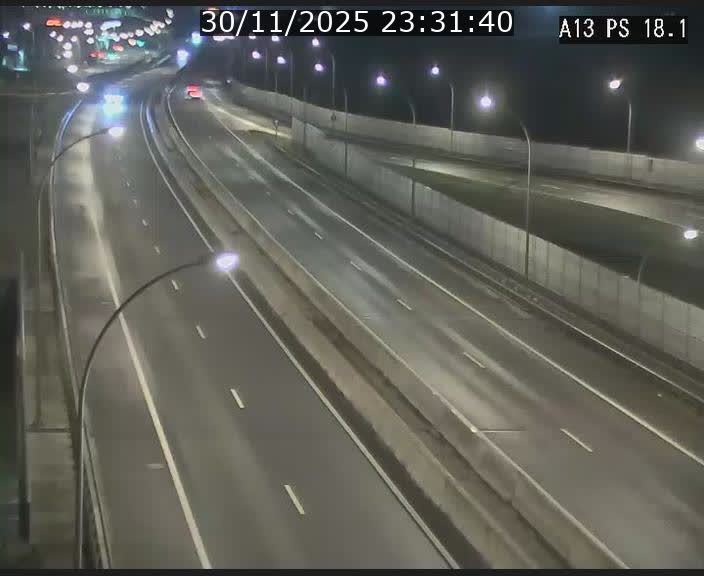 Traffic live webcam Luxembourg Dudelange - A13 direction Croix de Bettembourg - BK 18.1