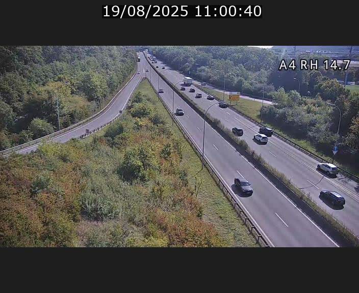 Traffic live webcam Luxembourg Jonction Lankelz - A4 - BK 14.7 - direction Luxembourg