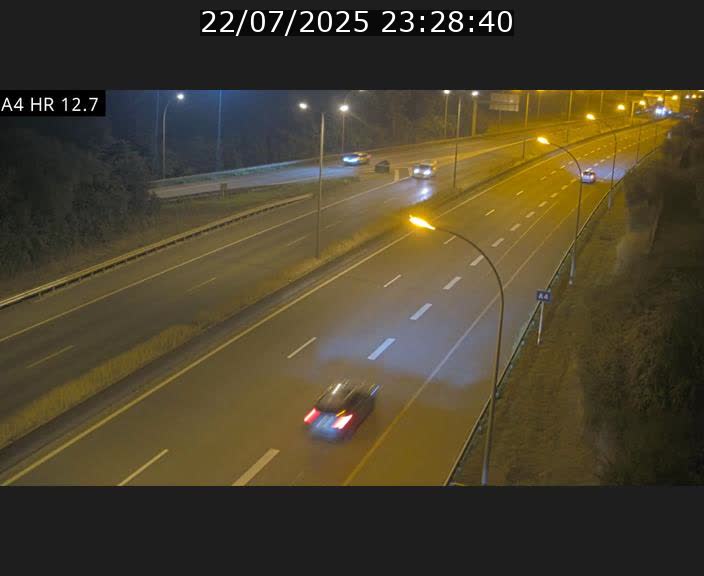 Traffic live webcam Luxembourg Esch sur Alzette - A4 - BK 12.7 - direction Esch-Belval