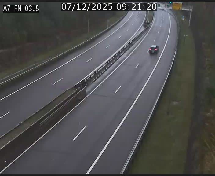 Caméra autoroute Luxembourg A7 - Passage à gibier Rëngelbour - direction Tunnel Stafelter