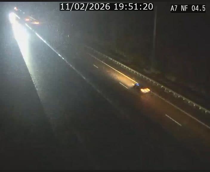 Caméra autoroute Luxembourg A7 - Passage à gibier Rëngelbour - direction Tunnel Grouft