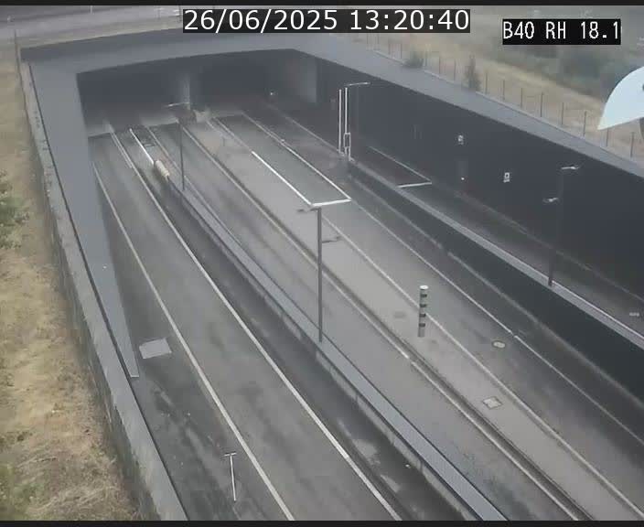 Webcam sur la route de contournement d'Esch-Belval avant le tunnel Central Gate au niveau de la porte de France et du radar fixe