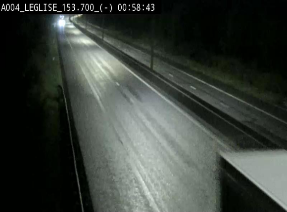 Webcam autoroute A4 (E411-E25) à Léglise, avant la jonction avec la N40. Vue orientée vers Bruxelles