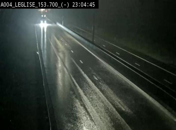 Webcam autoroute A4 (E411-E25) à Léglise, avant la jonction avec la N40. Vue orientée vers Bruxelles