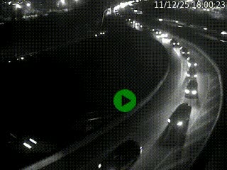 Caméra autoroute à la jonction entre l'A7 et la D301 (Boulevard urbain Sud de Lyon) à Feyzin, au sud de Lyon. Vue orientée vers Mions