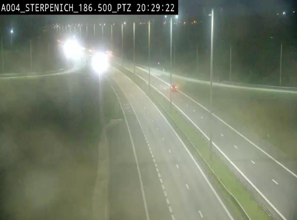 Webcam E411 à Sterpenich en Belgique près de la frontière du Luxembourg. Vue orientée vers Bruxelles
