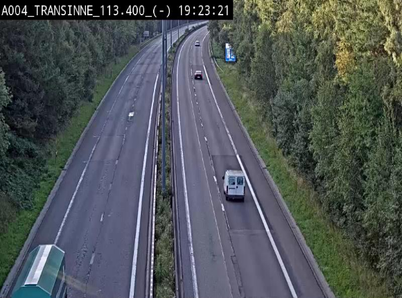 Caméra trafic E411 (A4) - Transinne direction Namur - BK 113.425