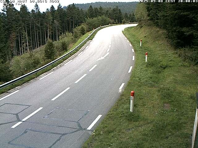 Webcam à 406 mètres d'altitude au niveau du col du haut du bois sur la RD32