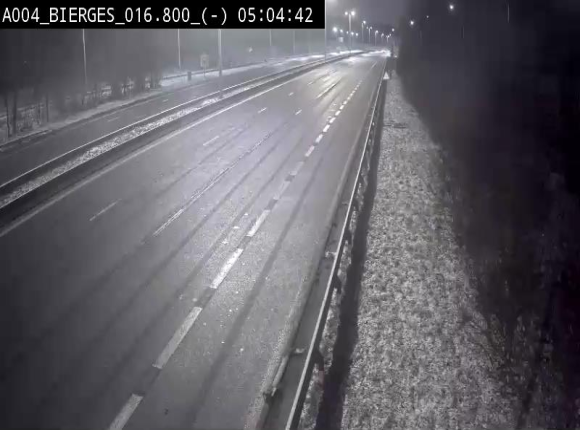 Webcam E411(A4) à Wavre, à hauteur de la sortie 5 Bierges. Vue orientée vers Bruxelles