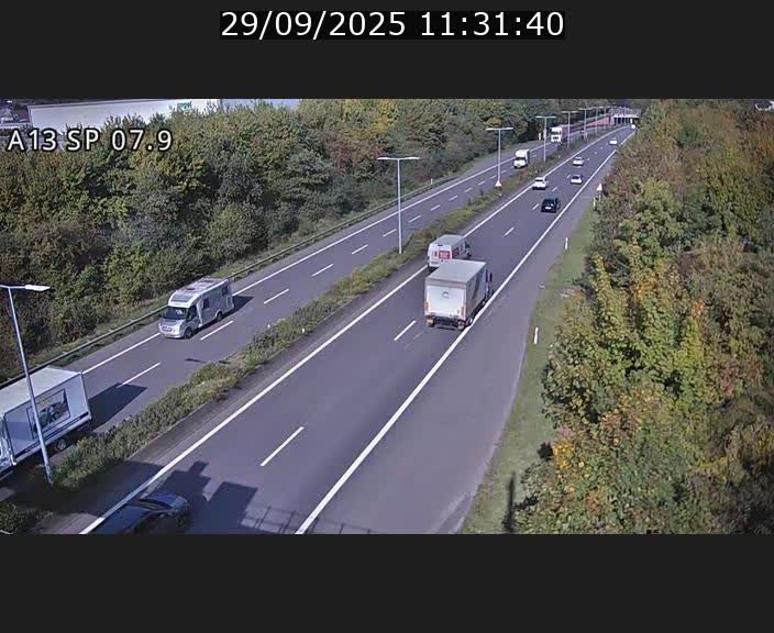 Traffic live webcam Luxembourg Jonction Lankelz - A13 direction Pétange - BK 7.9