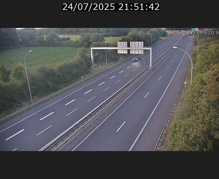 Traffic live webcam Luxembourg Croix de Bettembourg, rond-point d'Hellange - A13 direction Allemagne - BK 20.9
