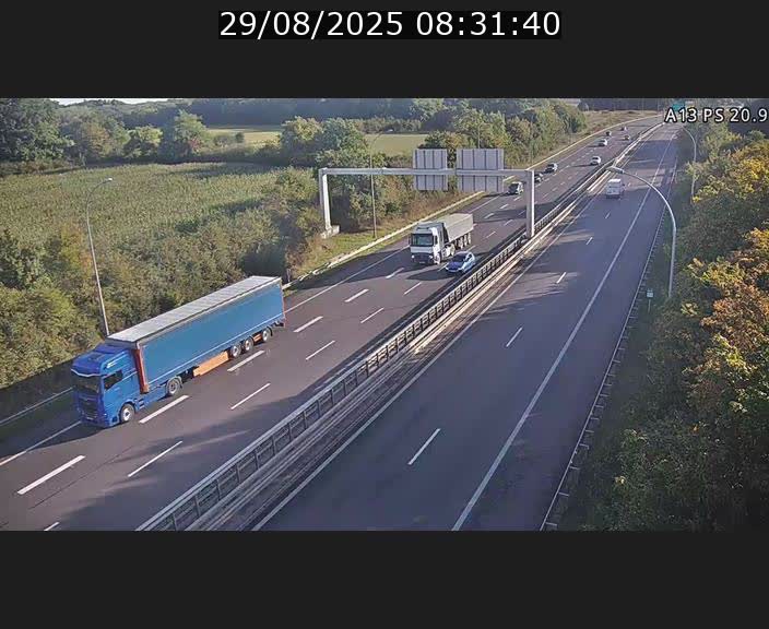 Traffic live webcam Luxembourg Croix de Bettembourg, rond-point d'Hellange - A13 direction Allemagne - BK 20.9