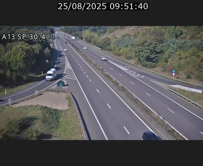 Traffic live webcam Luxembourg Altwies - A13 direction Luxembourg-ville - BK 30.4