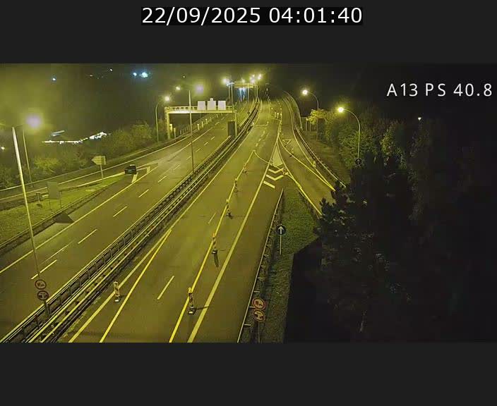 Webcam autoroute A13 à la sortie est du tunnel Markusbierg à Schengen. Vue sur le pont de la Moselle, vers l'Allemagne