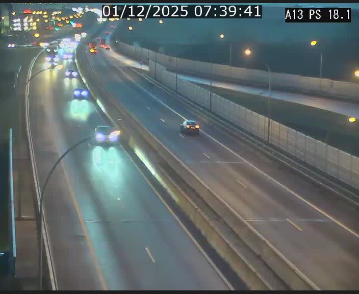 Traffic live webcam Luxembourg Dudelange - A13 direction Croix de Bettembourg - BK 18.1