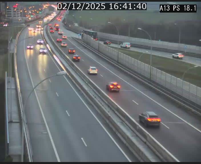 Traffic live webcam Luxembourg Dudelange - A13 direction Croix de Bettembourg - BK 18.1