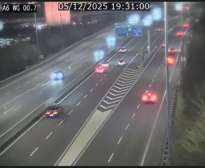 Traffic live webcam Luxembourg Croix de Cessange - A6 - BK 0.7 - direction A3 France