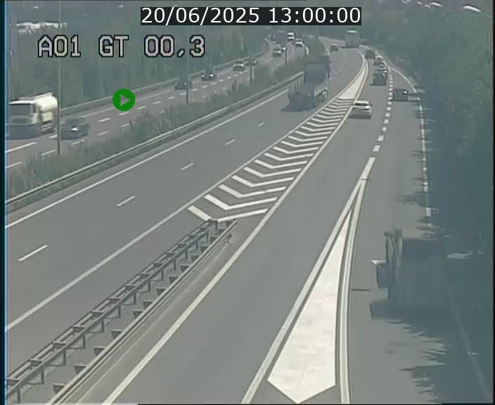 Traffic live webcam Luxembourg Croix de Gasperich - A1 direction Kirchberg - BK 0.3