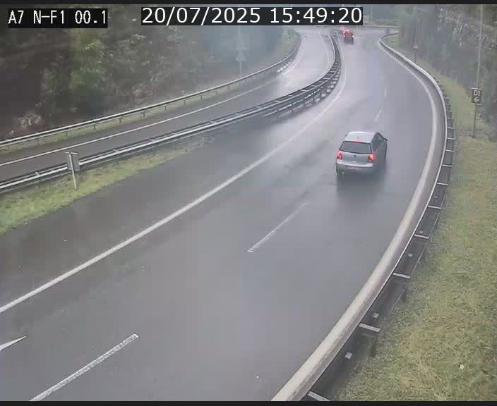 Webcam autoroute Luxembourg A7 située dans la sortie 1 Waldhof, vers la N11, avant le Tunnel Stafelter