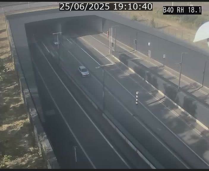 Webcam sur la route de contournement d'Esch-Belval avant le tunnel Central Gate au niveau de la porte de France et du radar fixe
