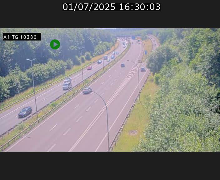 Traffic live webcam Luxembourg Senningerberg - A1 direction Luxembourg Kirchberg - BK 10.3