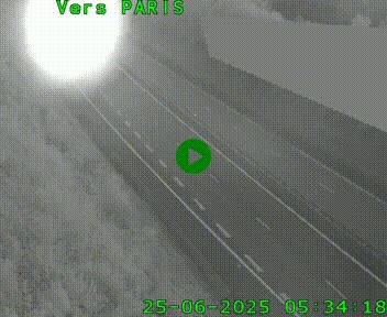 Caméra routière sur l'autoroute A20 à Saint-Pardoux-l'Ortigier, à la jonction avec l'A89. Vue orientée vers Paris