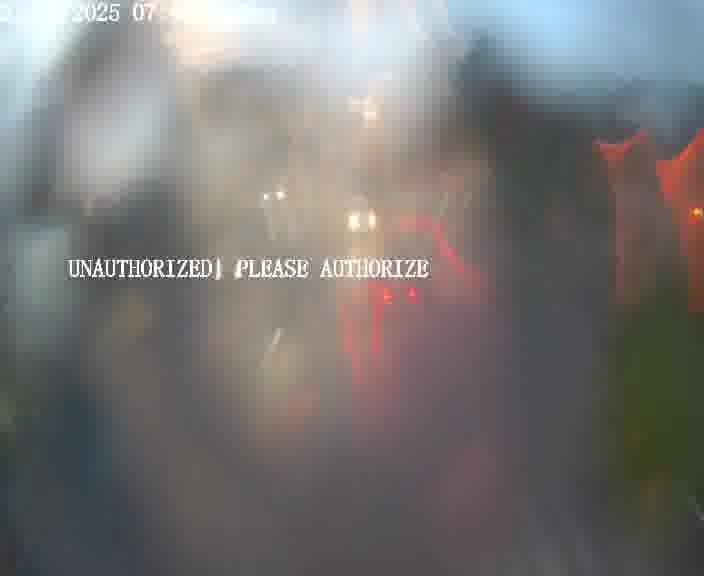 Webcam installée le long de D1 (France) à Ennery, pointée vers Metz, utile pour suivre précisément les conditions de trafic.