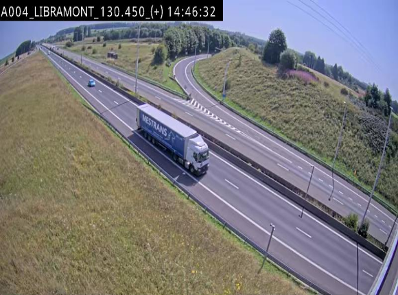 Webcam à Libramont sur l'E411 à la jonction avec la N89 menant vers Bouillon et la France. Vue orientée vers Arlon