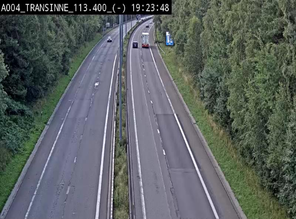Caméra trafic E411 (A4) - Transinne direction Namur - BK 113.425